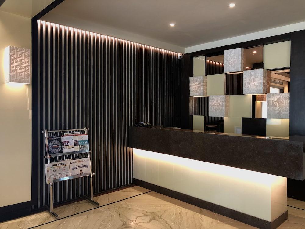 Royale Sarovar Portico Agra Agra  Dış mekan fotoğraf