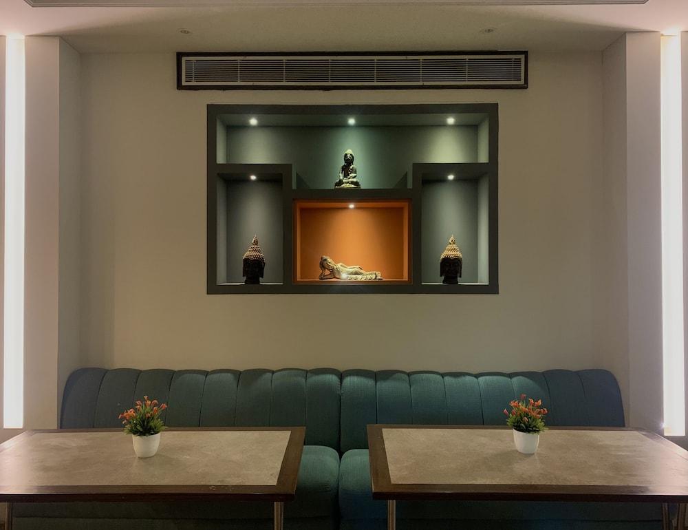 Royale Sarovar Portico Agra Agra  Dış mekan fotoğraf