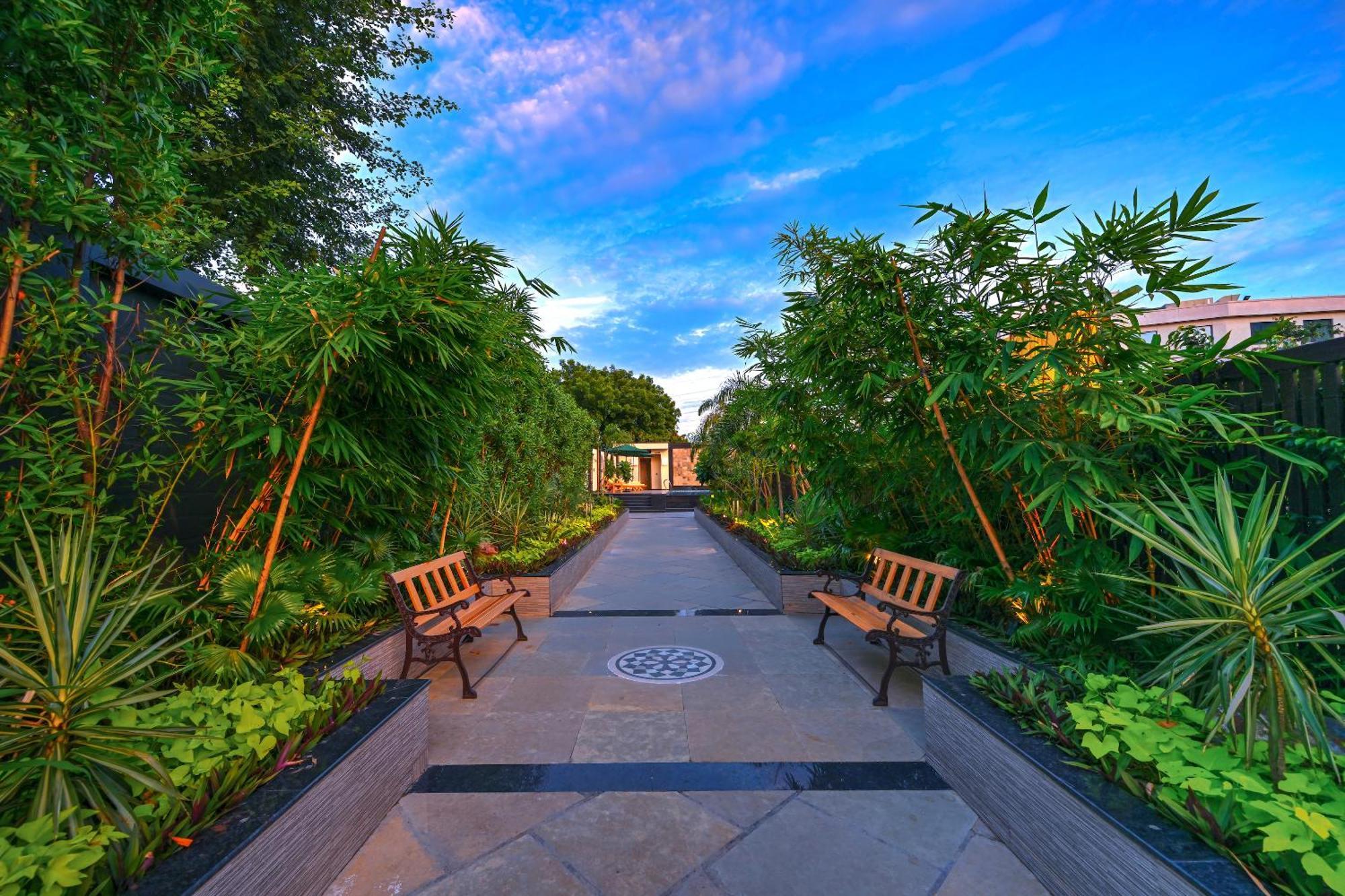 Royale Sarovar Portico Agra Agra  Dış mekan fotoğraf