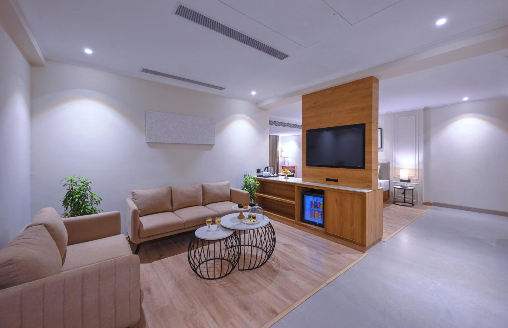 Royale Sarovar Portico Agra Agra  Dış mekan fotoğraf