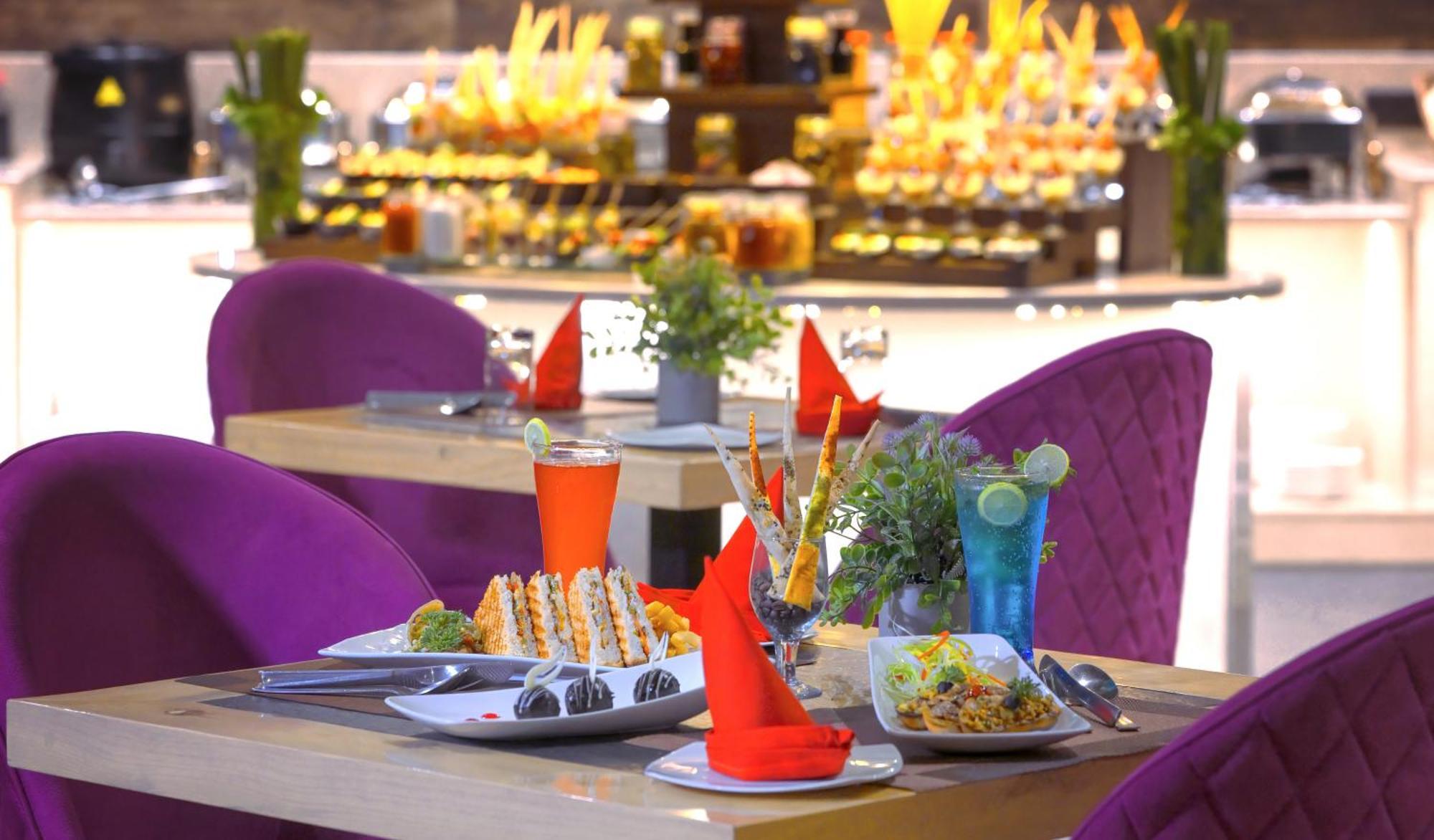 Royale Sarovar Portico Agra Agra  Dış mekan fotoğraf