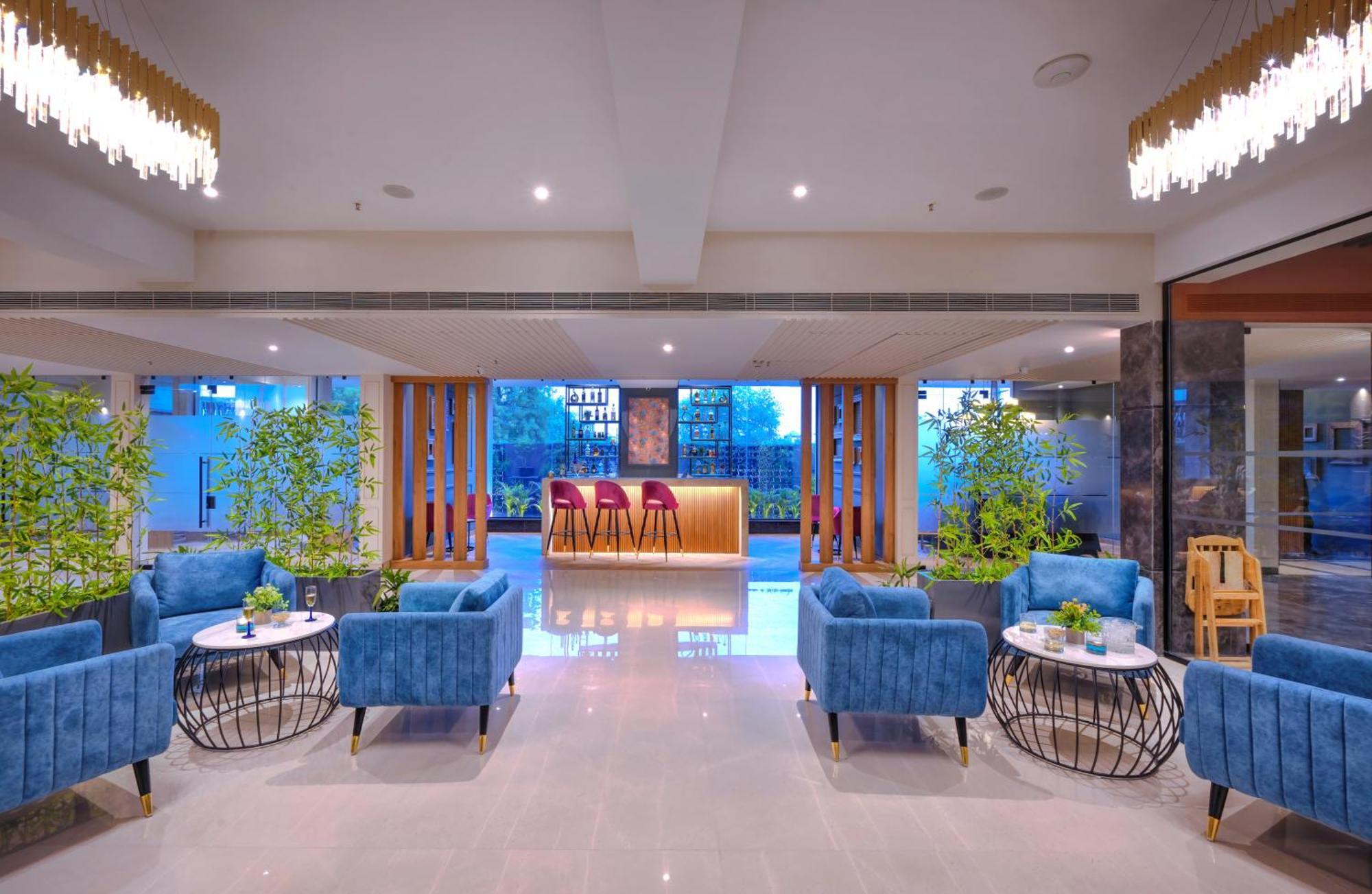 Royale Sarovar Portico Agra Agra  Dış mekan fotoğraf