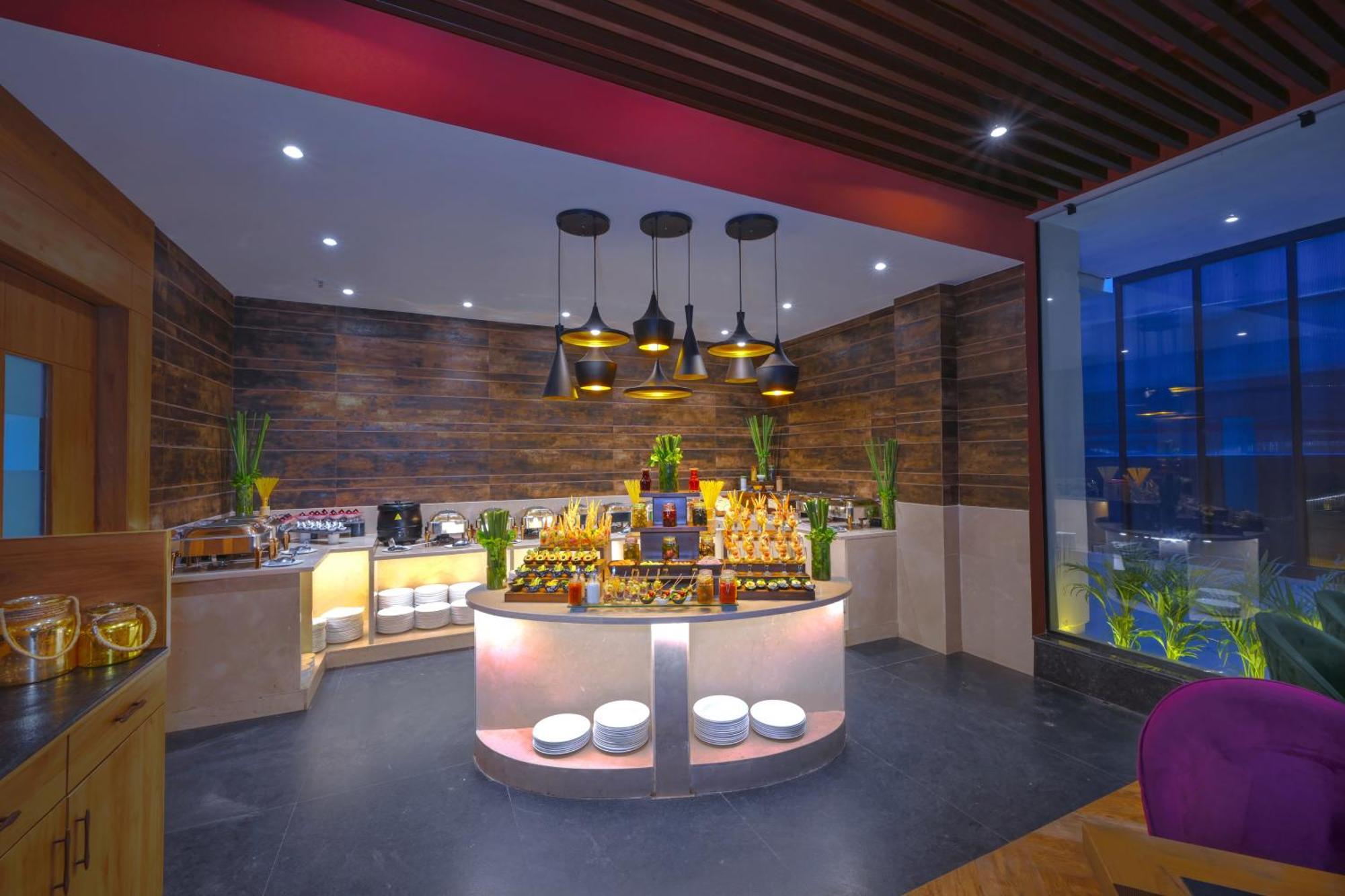 Royale Sarovar Portico Agra Agra  Dış mekan fotoğraf